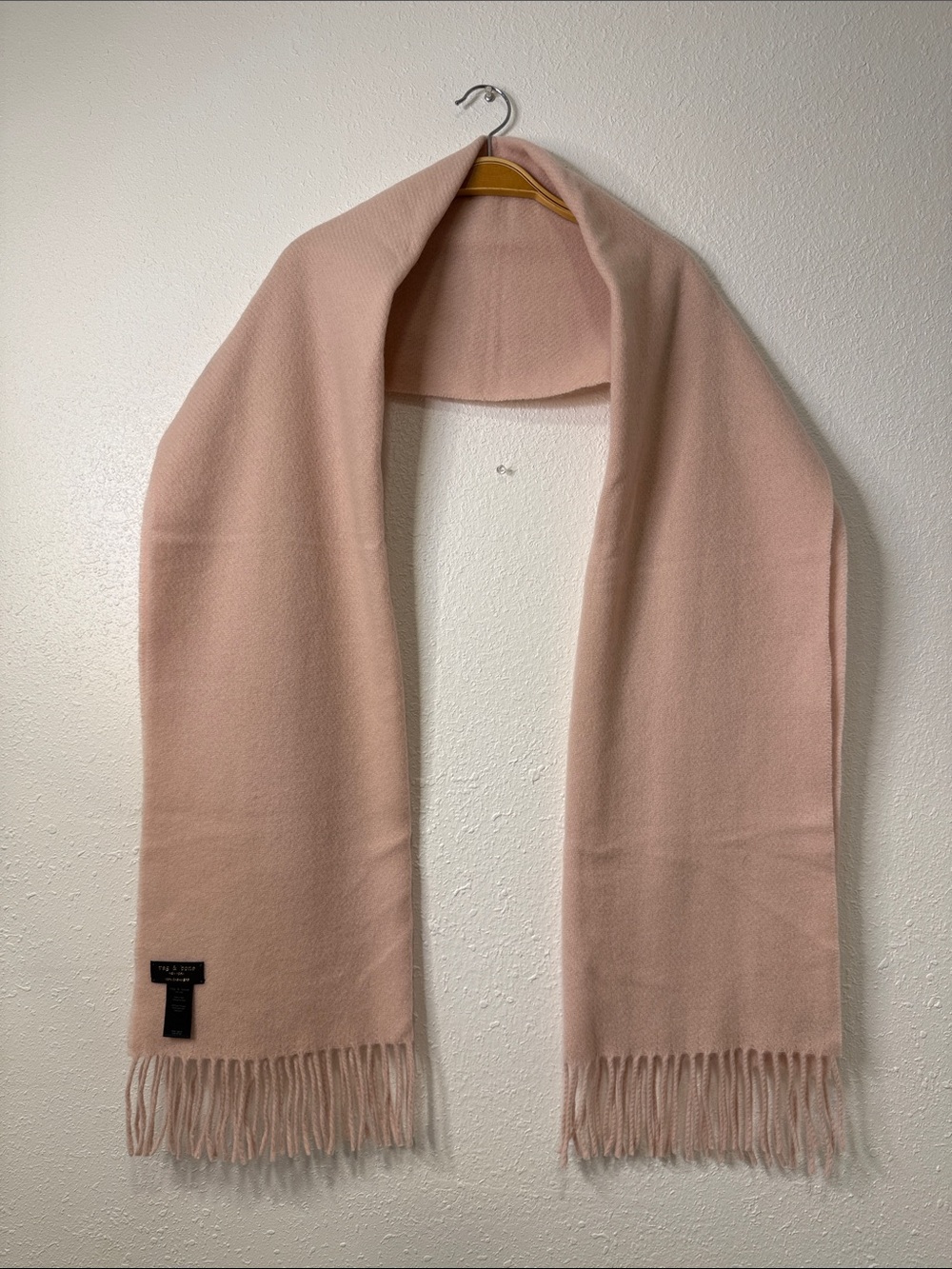 Rag & bones Soft Pink 100% cashmere Scarf